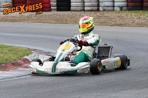 Ryan van de Burgt op Tony Kart
